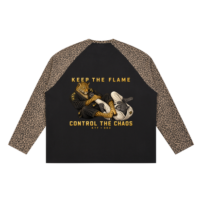 Camiseta unisex de tejido gofrado con panel de leopardo